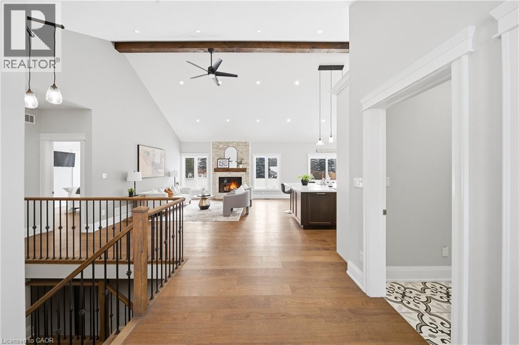 75 ROBINSON Road thumbnail 3