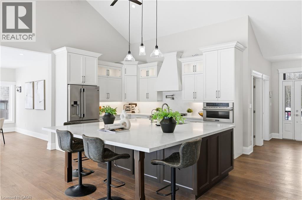 75 ROBINSON Road thumbnail 10