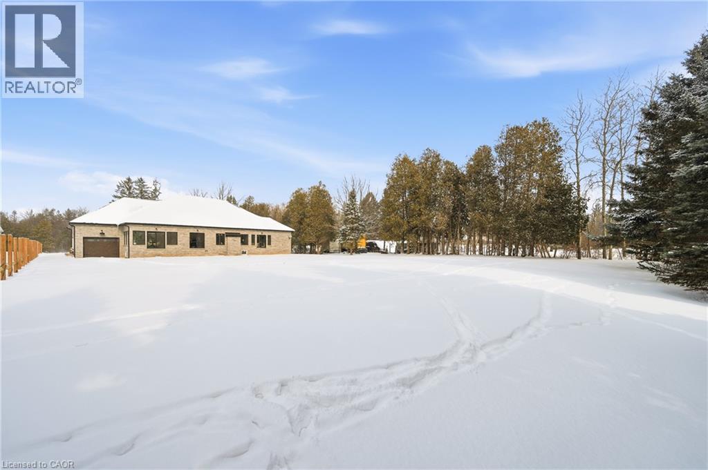 75 ROBINSON Road thumbnail 31