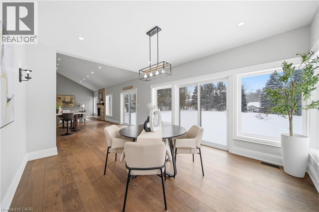 75 ROBINSON Road thumbnail 15