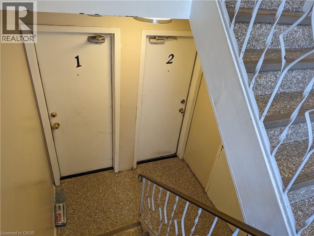 351 HOFFMAN Street thumbnail 4