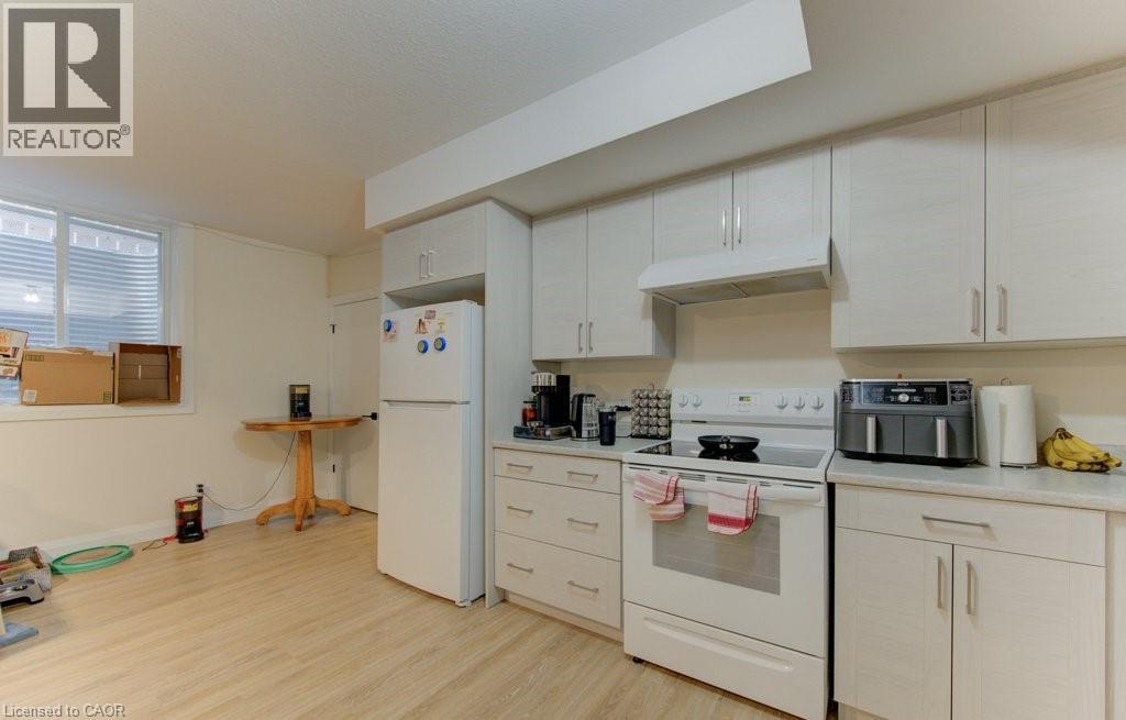 113 WALTER Street thumbnail 39