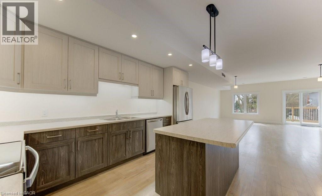 113 WALTER Street thumbnail 6