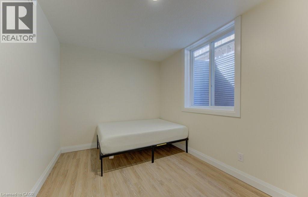 113 WALTER Street thumbnail 41