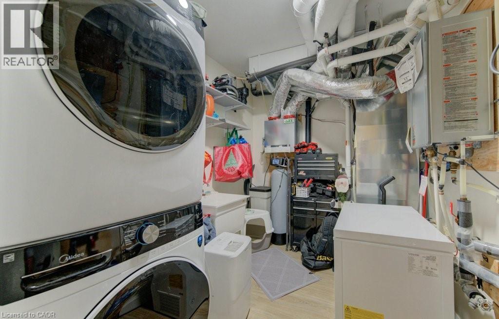 113 WALTER Street thumbnail 44