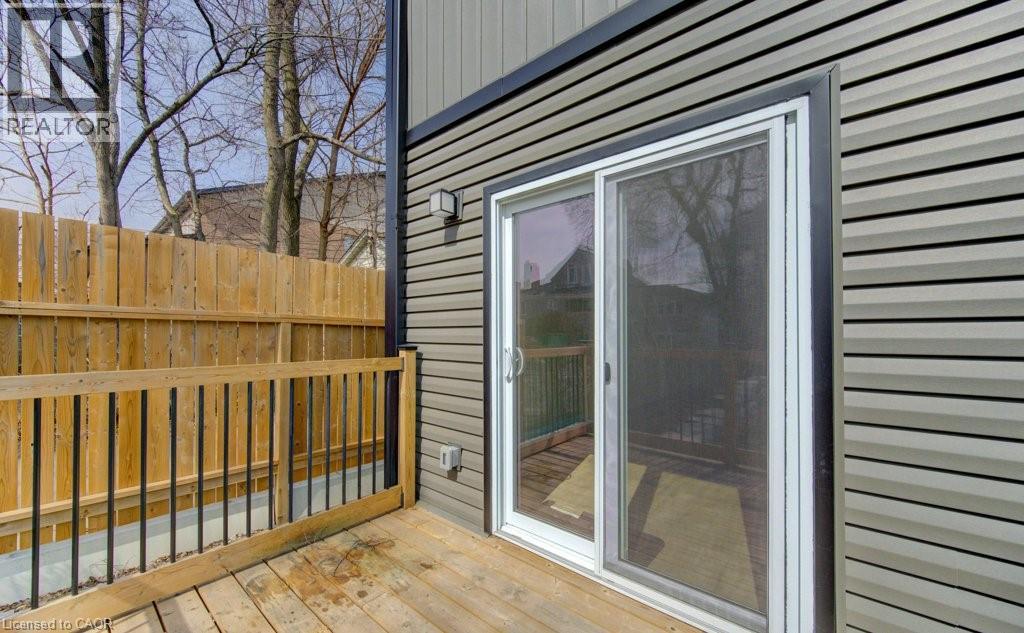 113 WALTER Street thumbnail 47