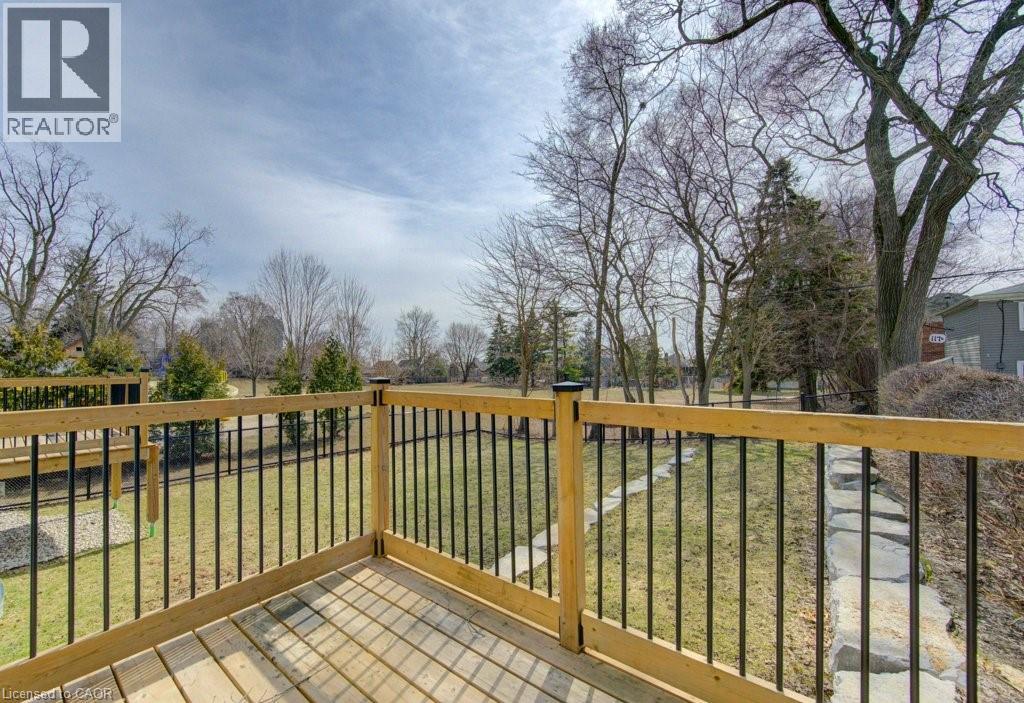 113 WALTER Street thumbnail 46