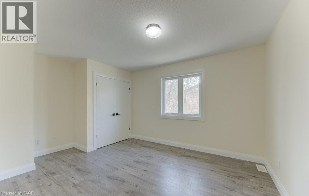 113 WALTER Street thumbnail 26