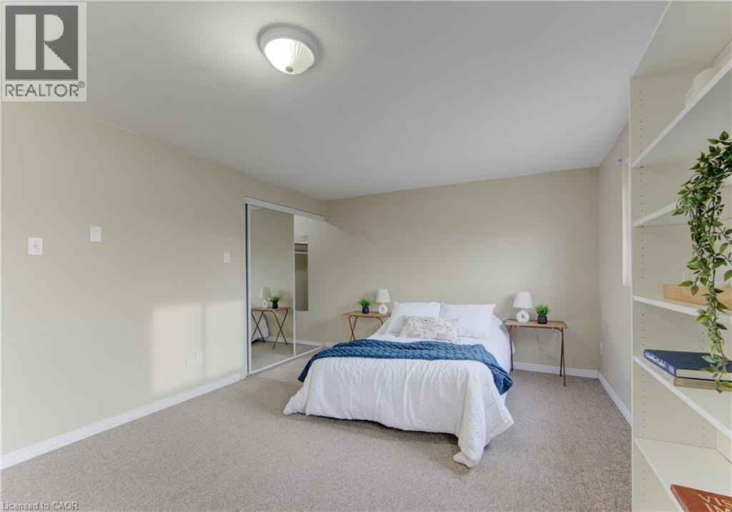 302 BLUEVALE Street N Unit# C thumbnail 19