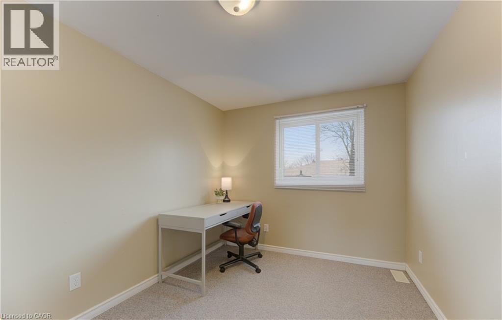 302 BLUEVALE Street N Unit# C thumbnail 21