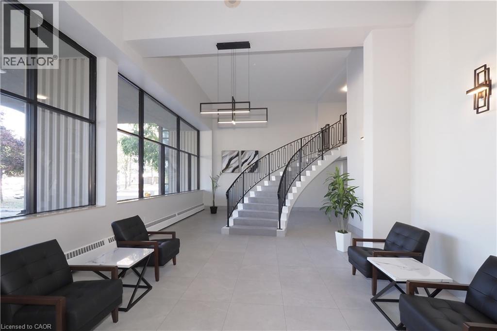 24 MIDLAND Drive Unit# 105 thumbnail 2