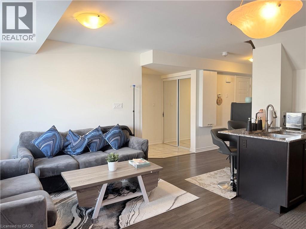 922 APPLE HILL Lane thumbnail 9