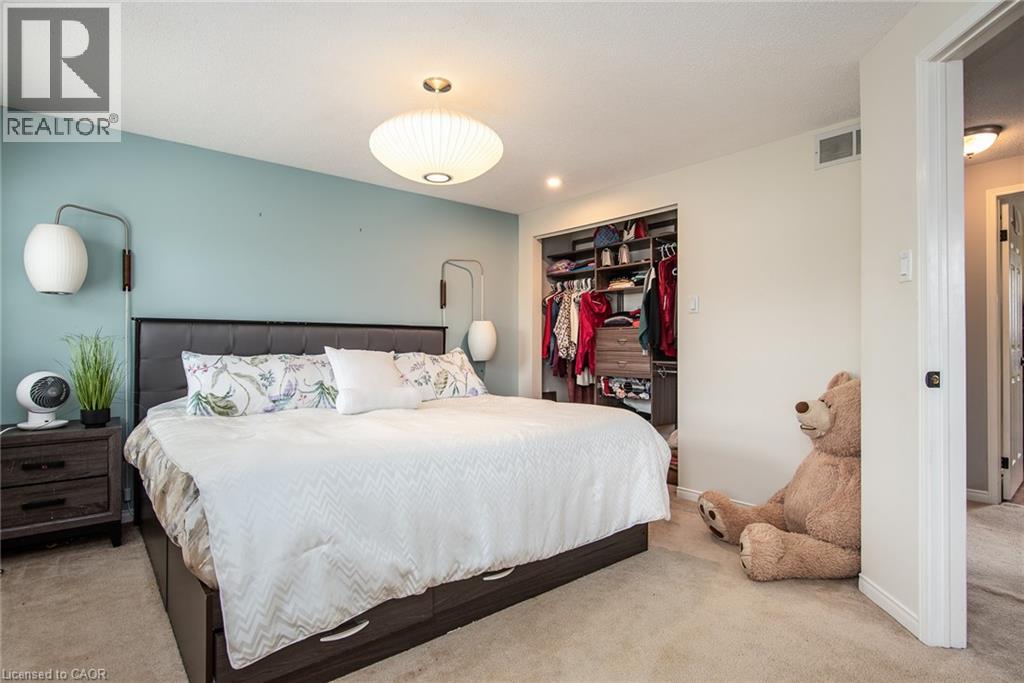 236 DARTMOOR Crescent thumbnail 35