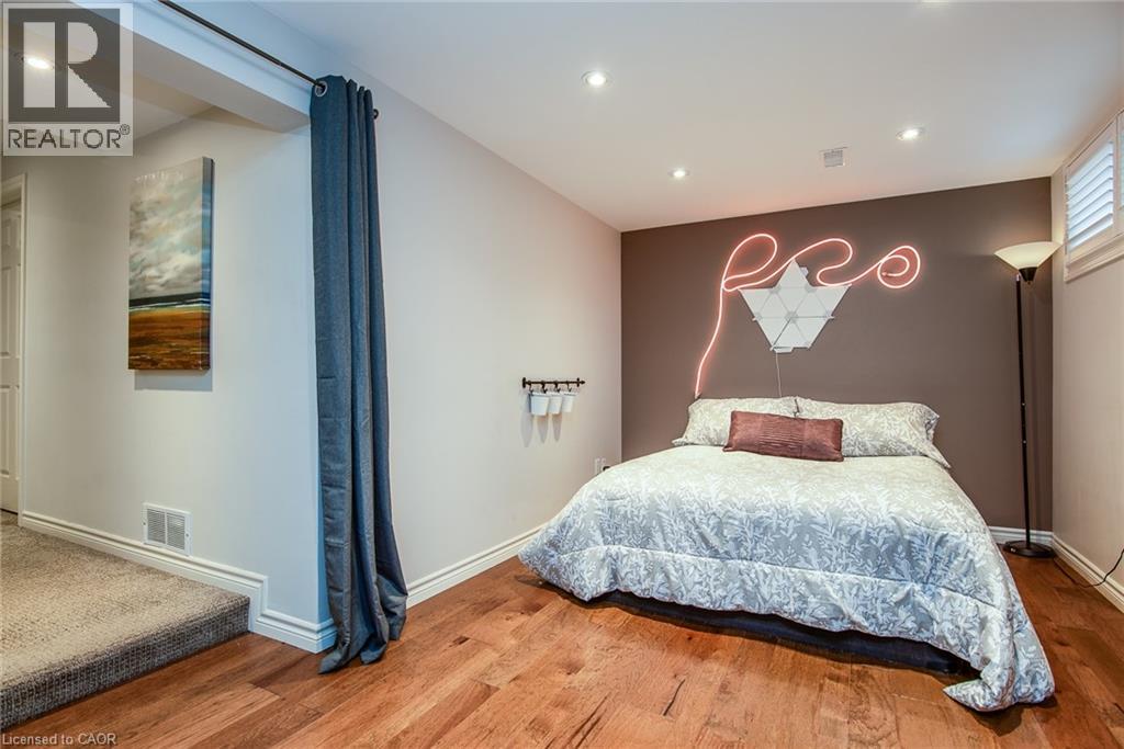 236 DARTMOOR Crescent thumbnail 40