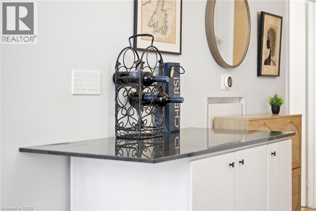 410 KING Street W Unit# 102 thumbnail 18