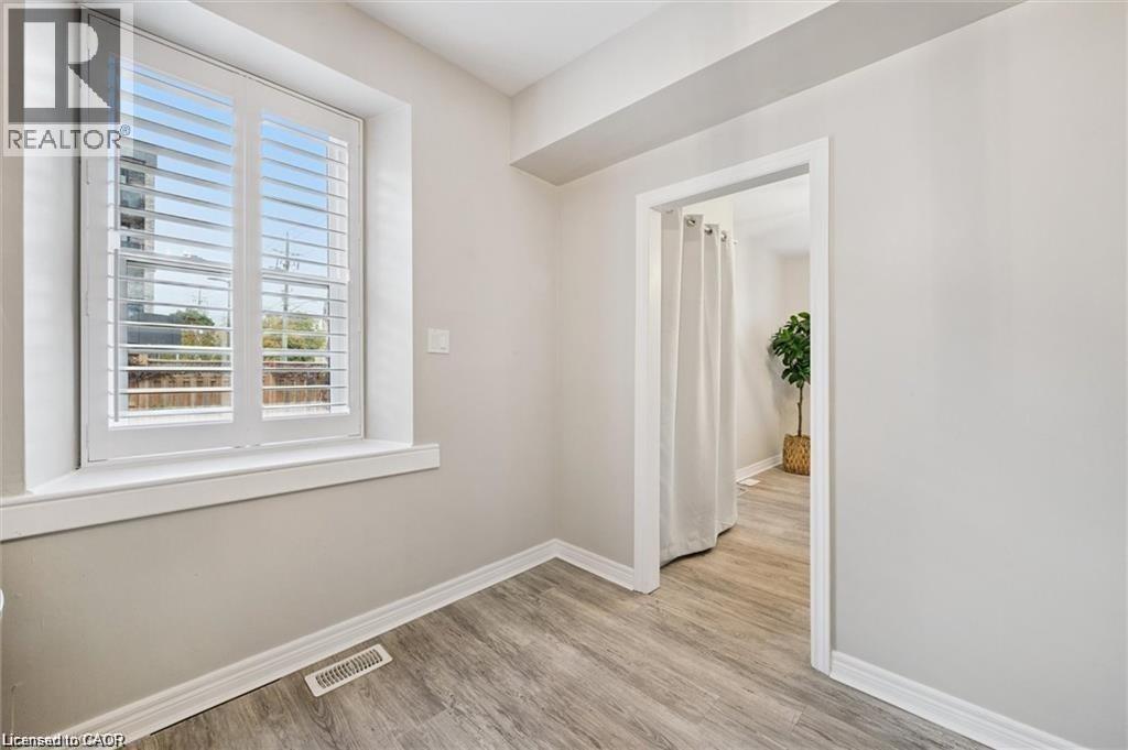 16-18 ST ANDREWS Street thumbnail 9