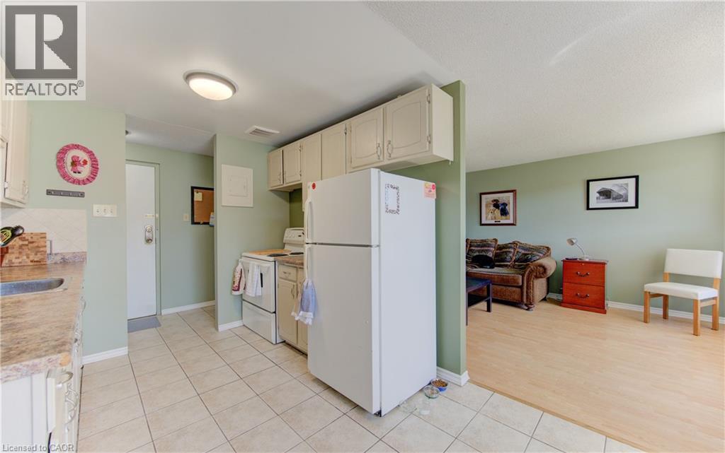 4 AVALON Place Unit# 106 thumbnail 16