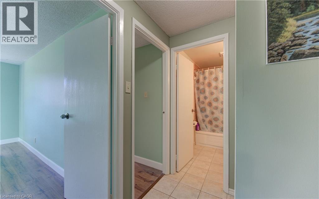 4 AVALON Place Unit# 106 thumbnail 21