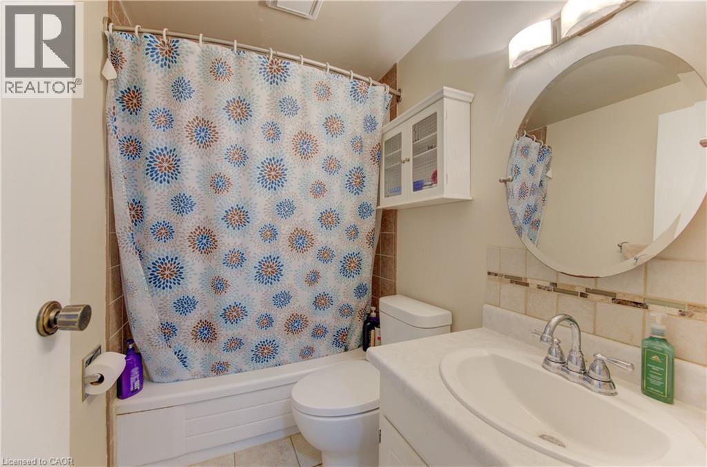 4 AVALON Place Unit# 106 thumbnail 24