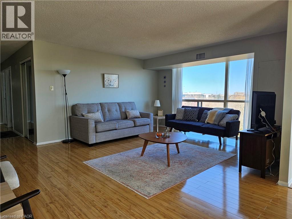 55 BLUE SPRINGS Drive Unit# 805 thumbnail 7