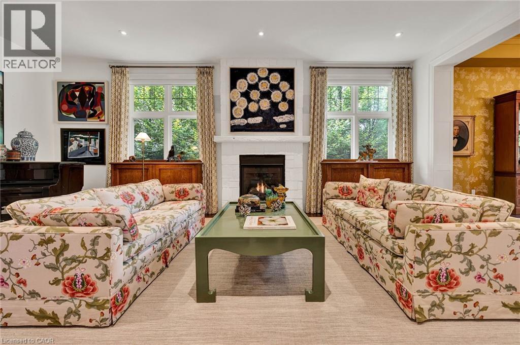 585 REGAL Place thumbnail 14