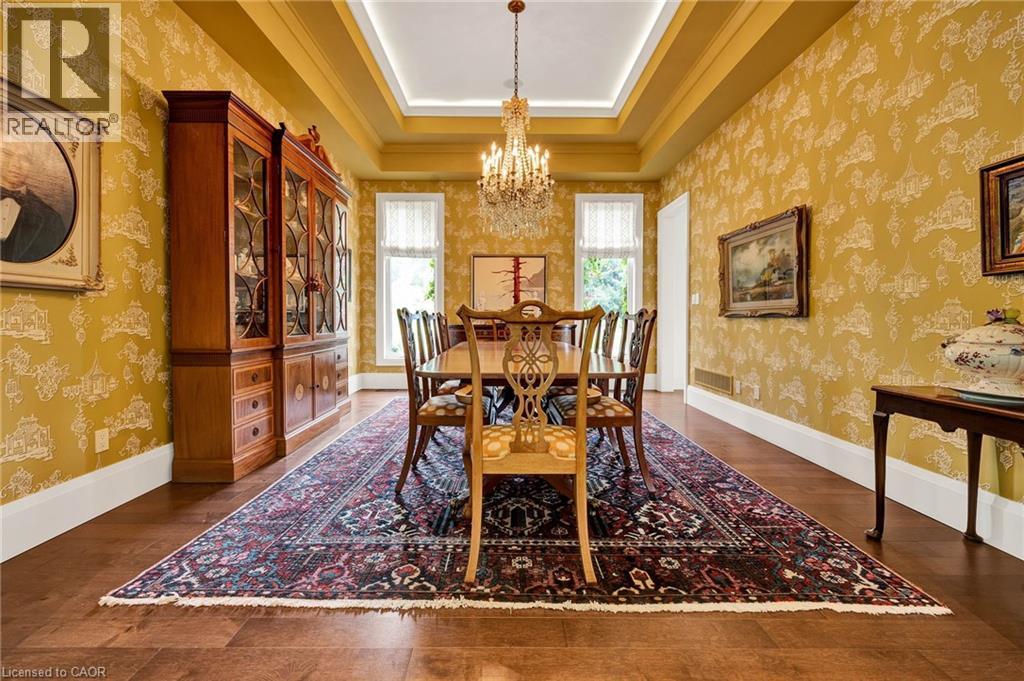 585 REGAL Place thumbnail 15