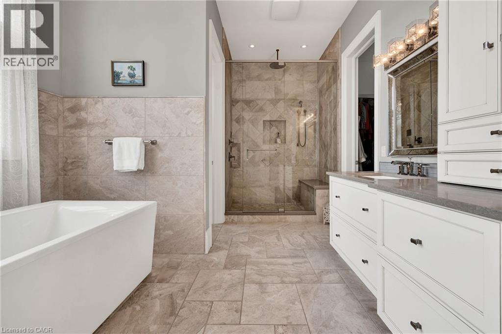 585 REGAL Place thumbnail 20