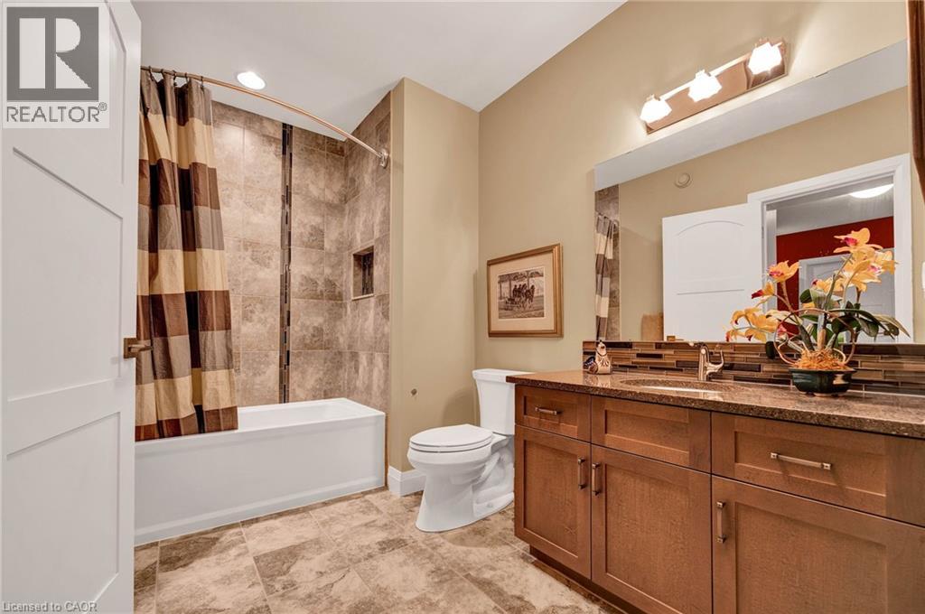 585 REGAL Place thumbnail 29