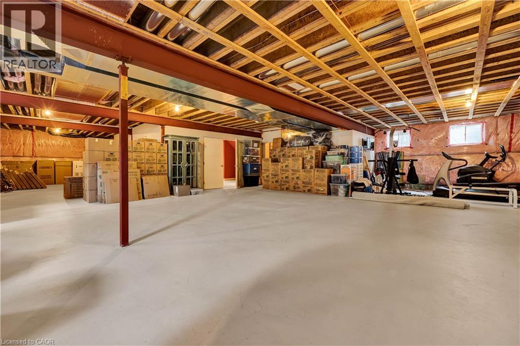 585 REGAL Place thumbnail 30