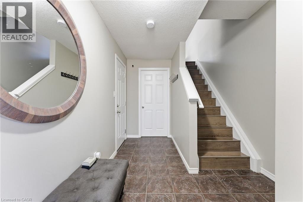 208 TEMPLEWOOD Drive thumbnail 11