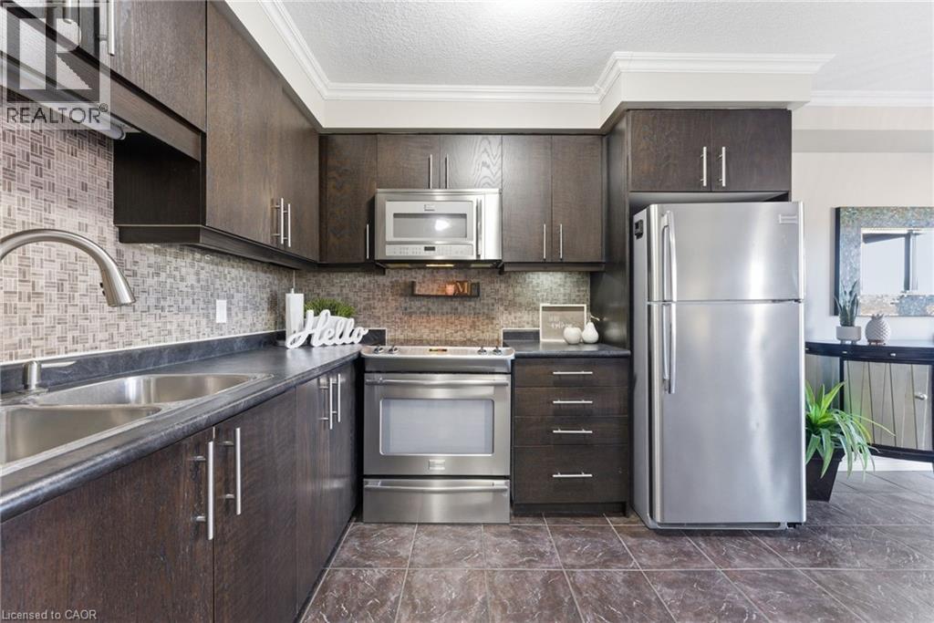 208 TEMPLEWOOD Drive thumbnail 17