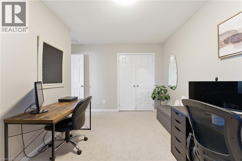 208 TEMPLEWOOD Drive thumbnail 22