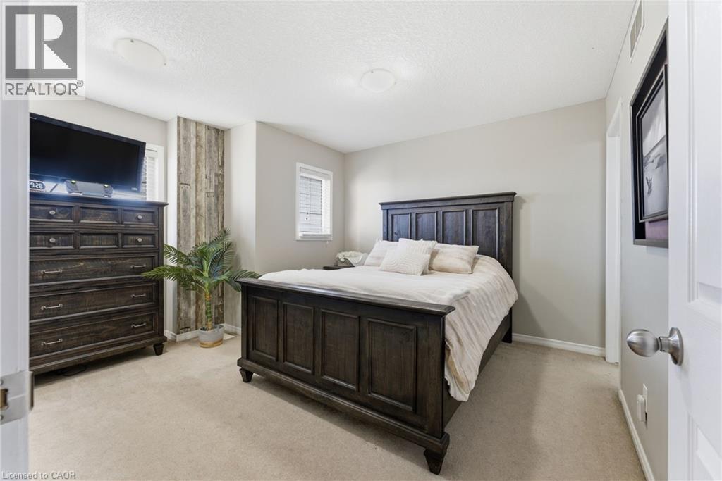 208 TEMPLEWOOD Drive thumbnail 24