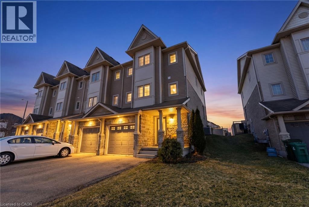 208 TEMPLEWOOD Drive thumbnail 3