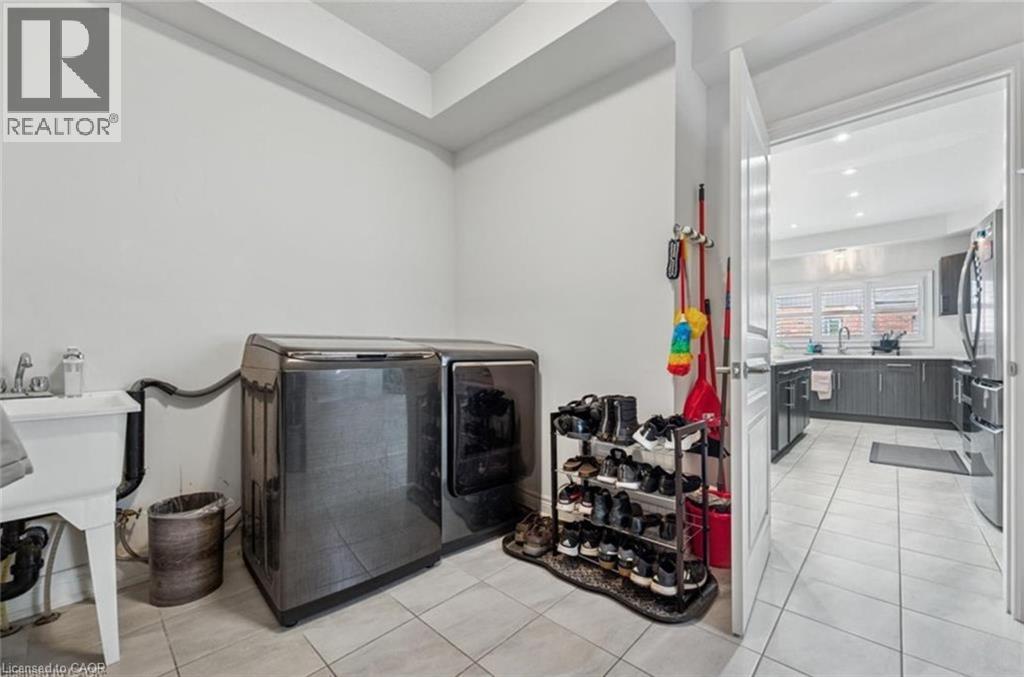 77 EAGLECREST Street thumbnail 12