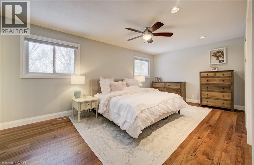 15 MCLEOD Court thumbnail 23