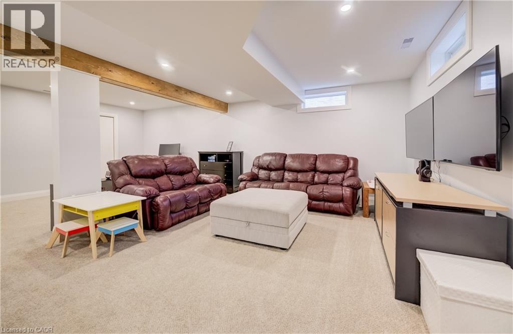 15 MCLEOD Court thumbnail 31