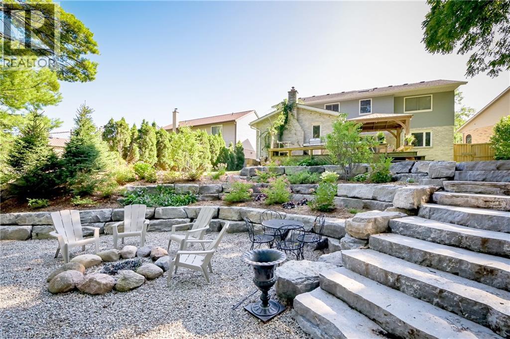 15 MCLEOD Court thumbnail 4