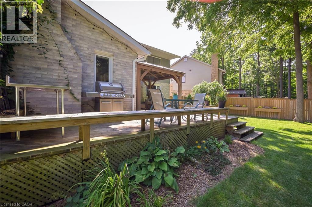 15 MCLEOD Court thumbnail 37