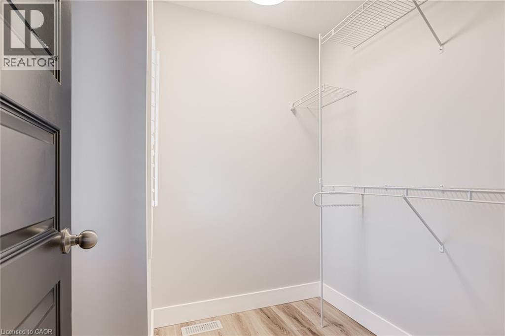 239 CRANBROOK Street thumbnail 23