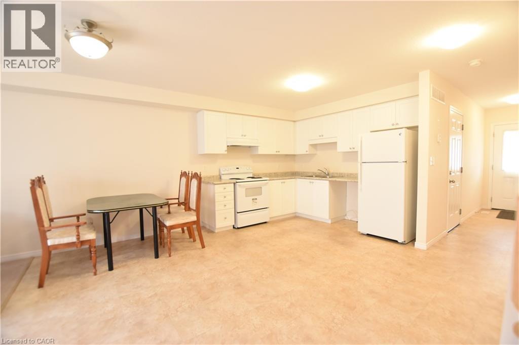 52 MEADOWRIDGE Street thumbnail 11