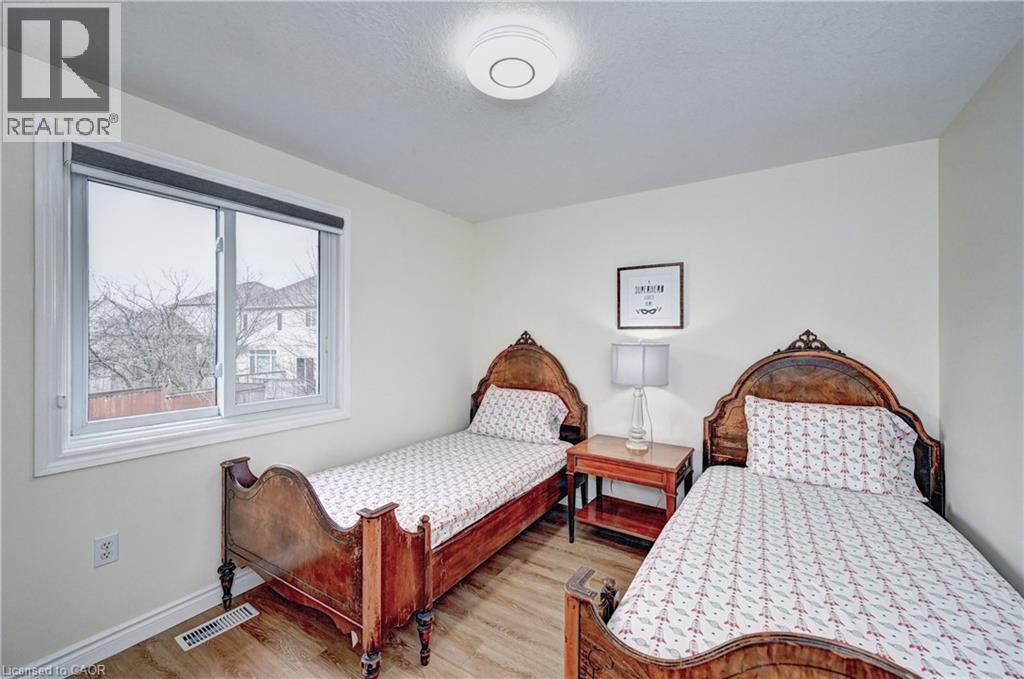 519 YORKSHIRE Drive thumbnail 22