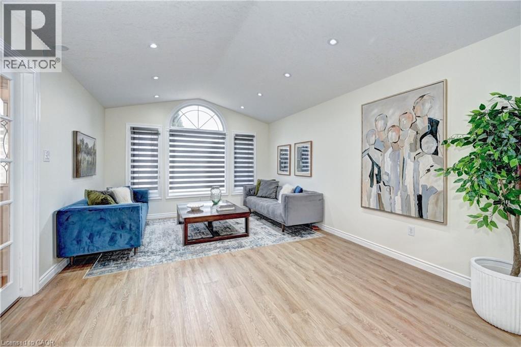 519 YORKSHIRE Drive thumbnail 6