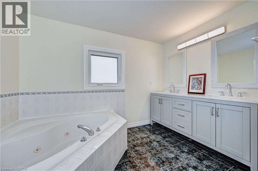 519 YORKSHIRE Drive thumbnail 20