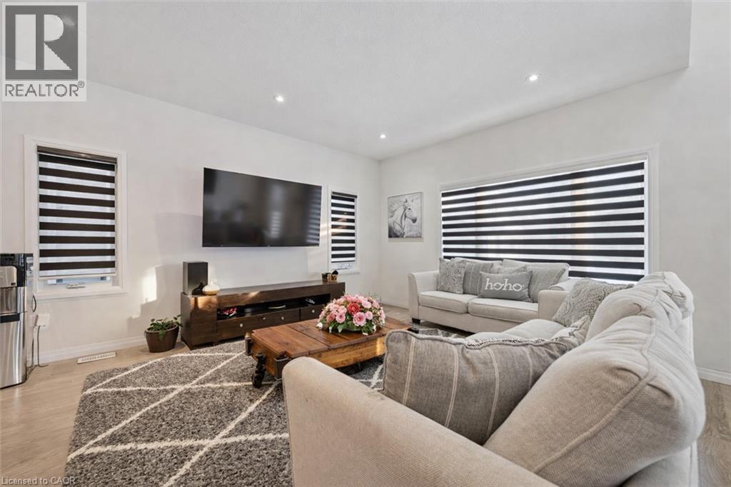 972 STONECLIFFE Walk Unit# 18 thumbnail 16