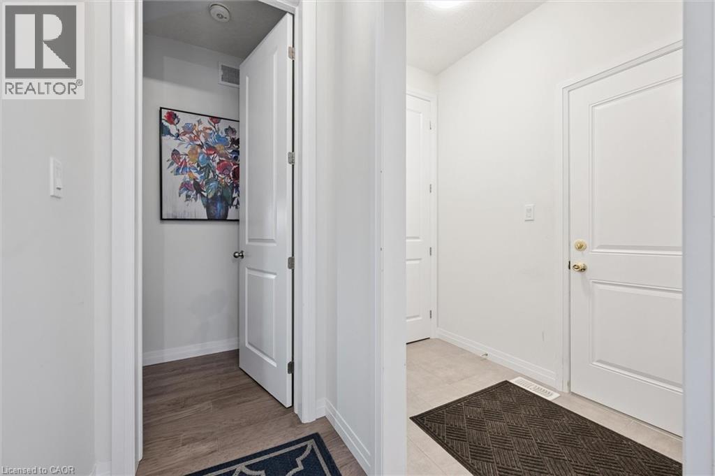 972 STONECLIFFE Walk Unit# 18 thumbnail 25