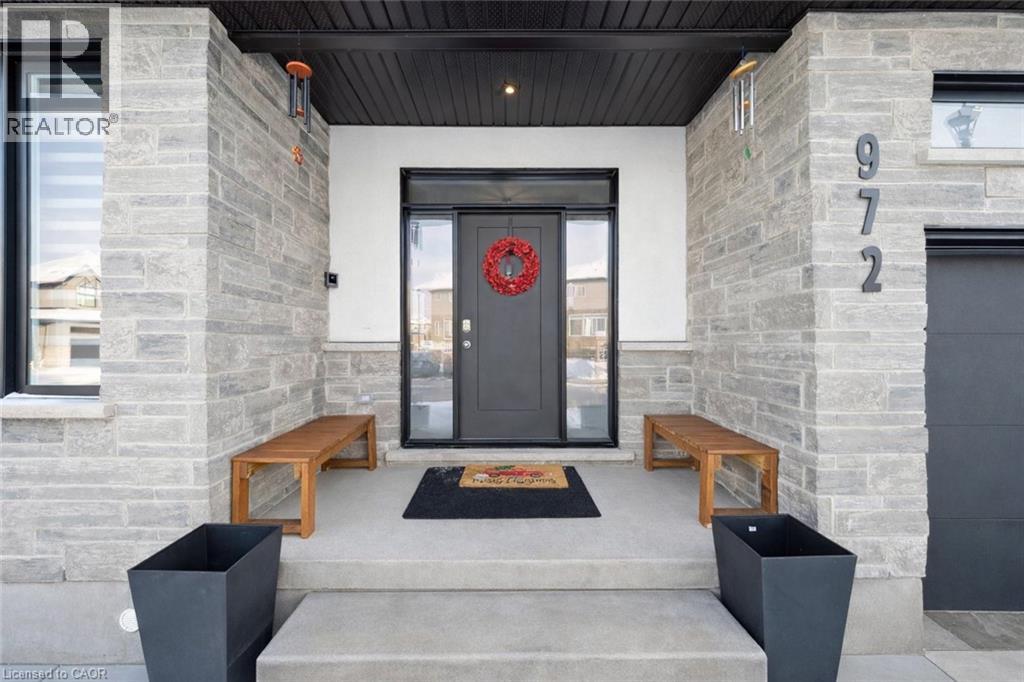 972 STONECLIFFE Walk Unit# 18 thumbnail 5