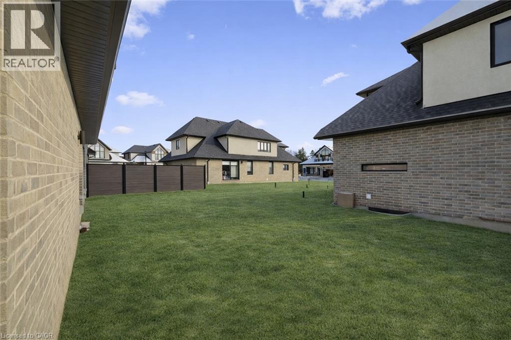 972 STONECLIFFE Walk Unit# 18 thumbnail 47