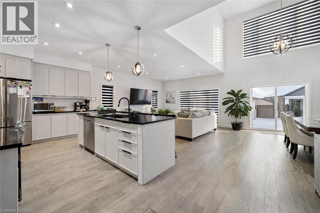 972 STONECLIFFE Walk Unit# 18 thumbnail 11