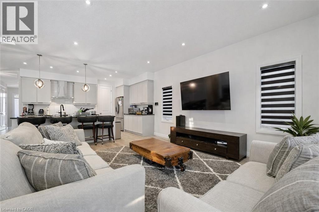 972 STONECLIFFE Walk Unit# 18 thumbnail 17